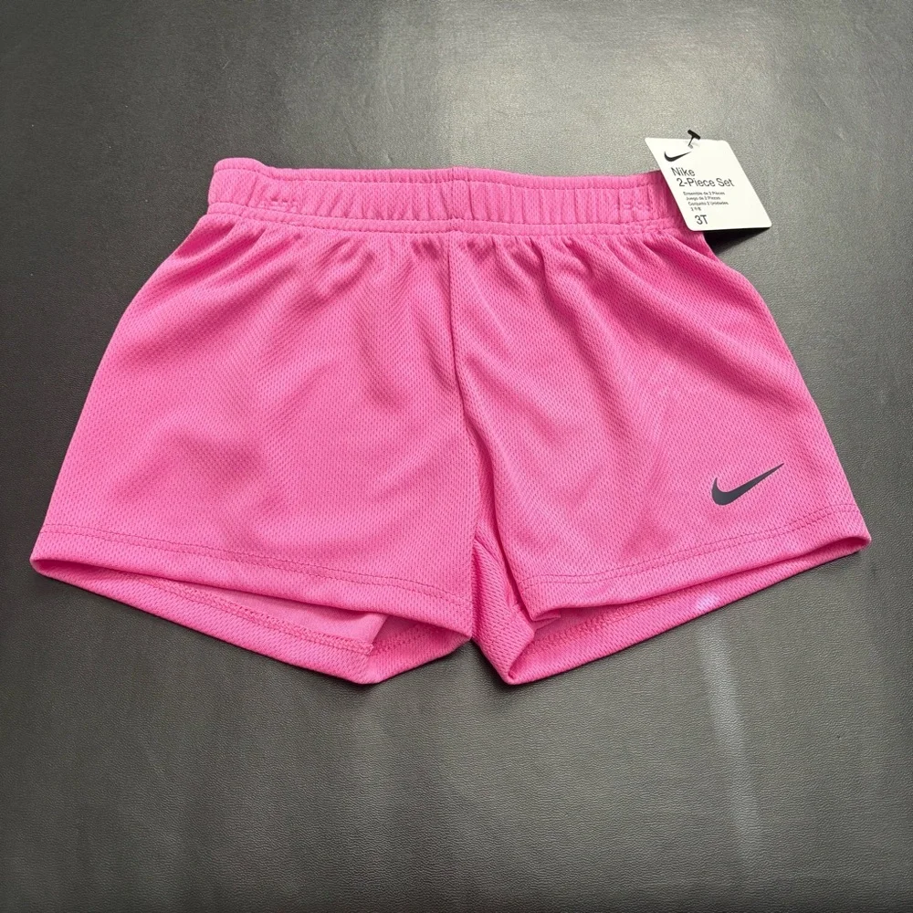 NWT Nike athletic tank set girls size 3T